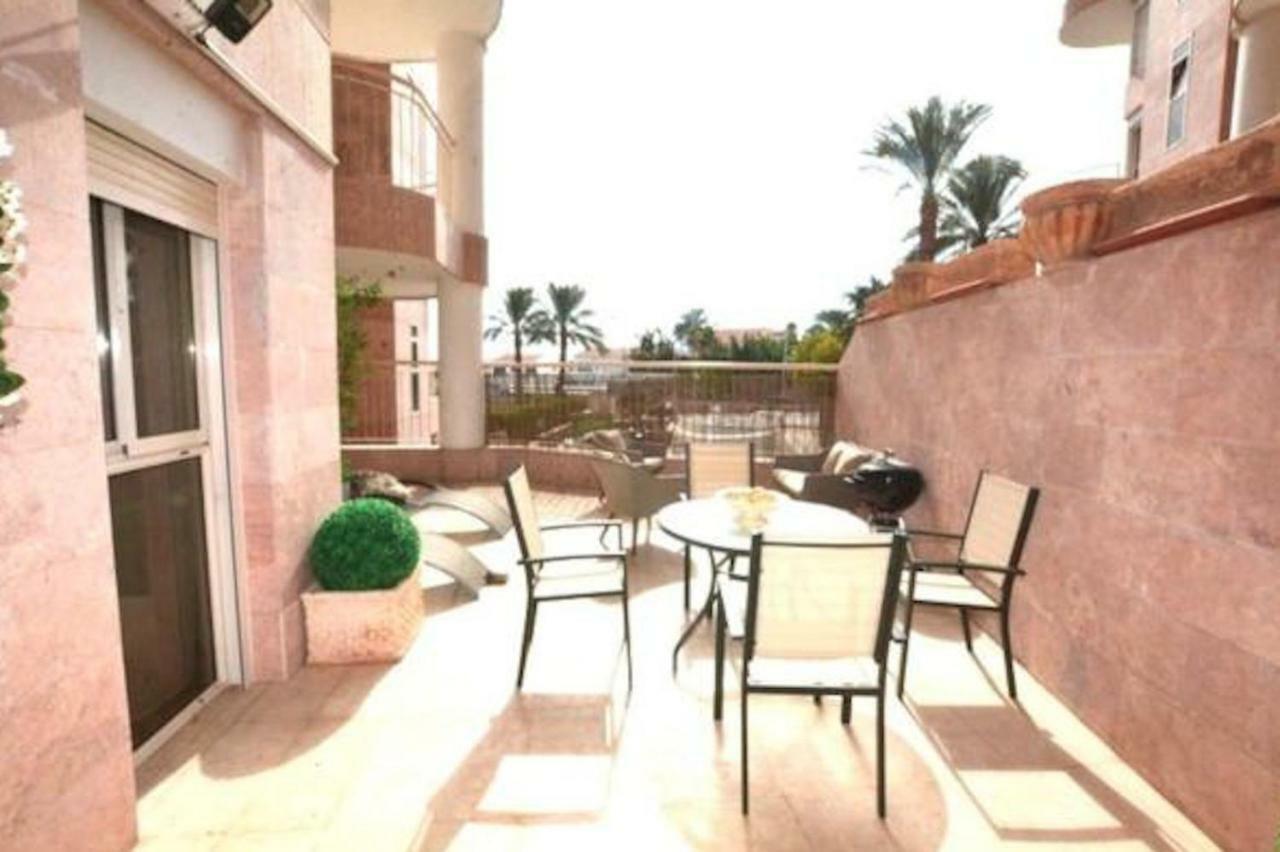 Sweethome26 Eilat Apt With Jaccuzzi / Free Parking Luaran gambar
